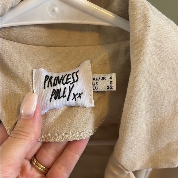 Princess Polly cropped blazer - Picture 2 of 3